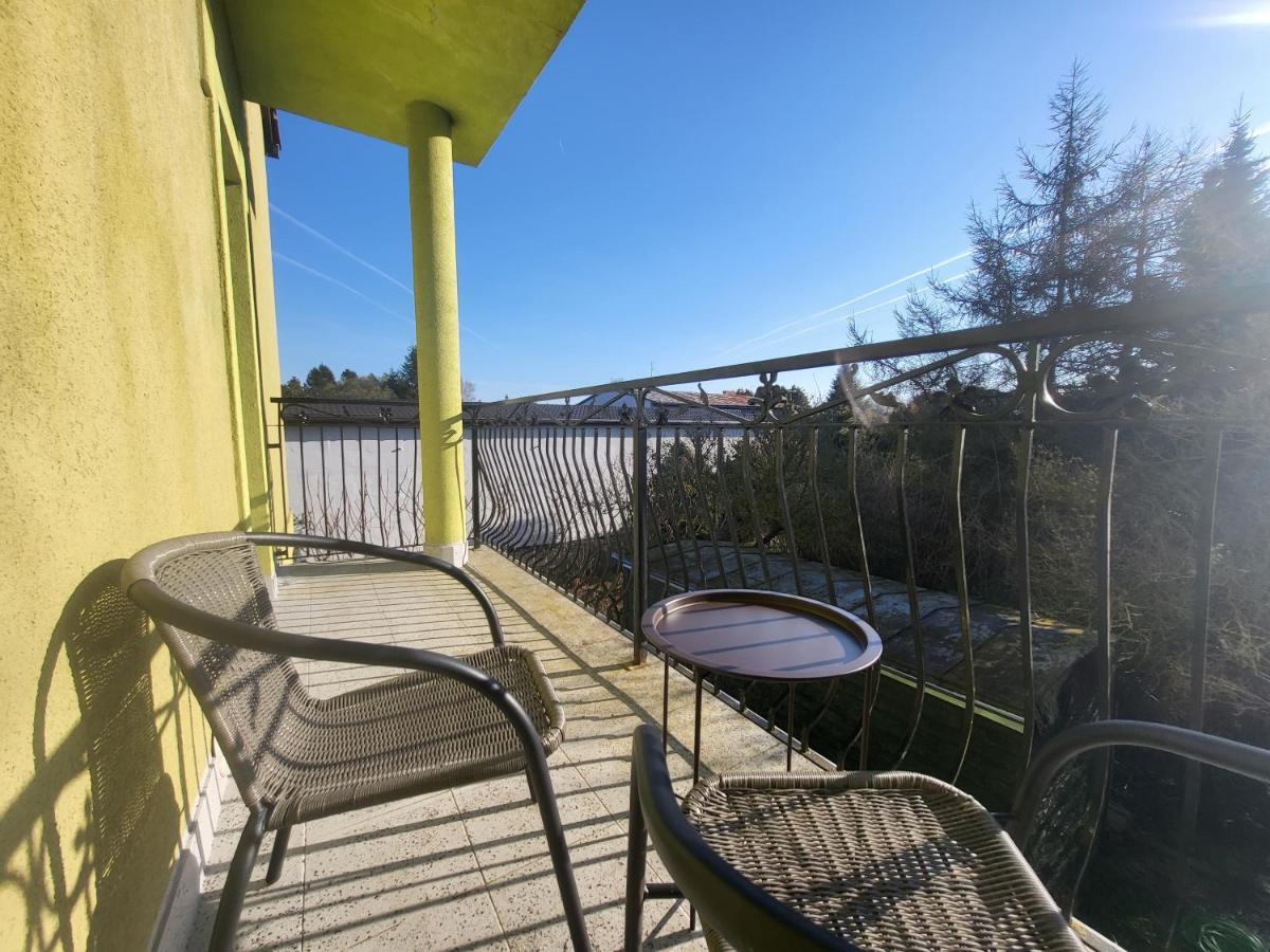 Apartamenty Zabcia Гжибово Екстериор снимка